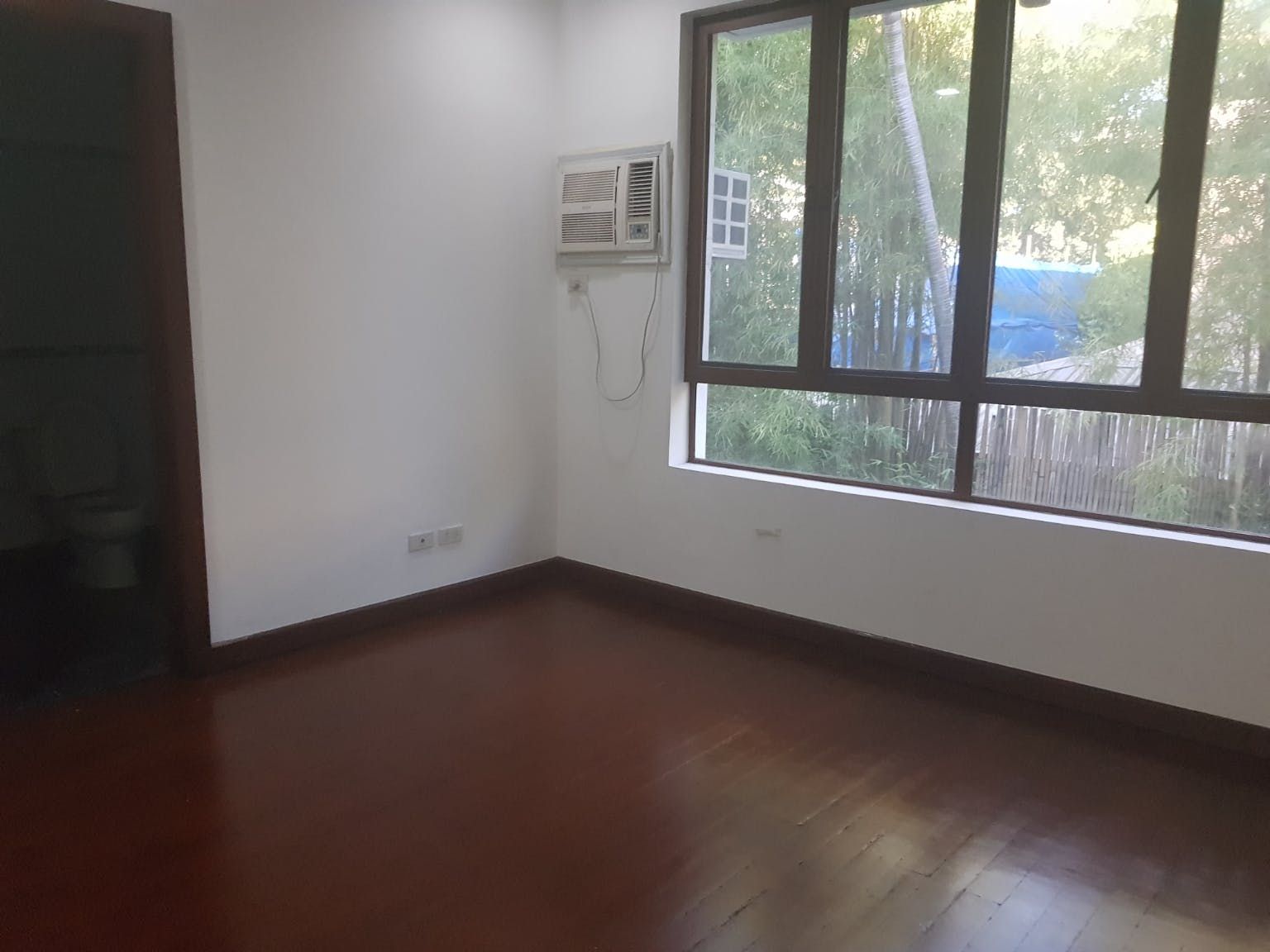 "3BR House for Rent in San Lorenzo Village, Makati"08