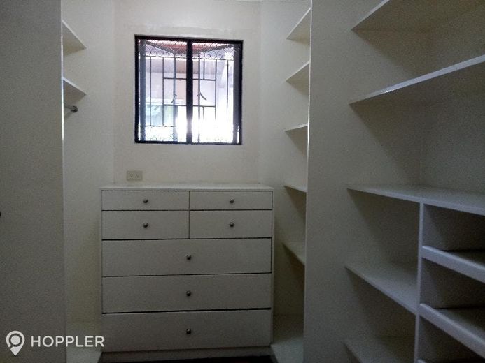 "4BR House for Rent in San Lorenzo Village, Makati"01