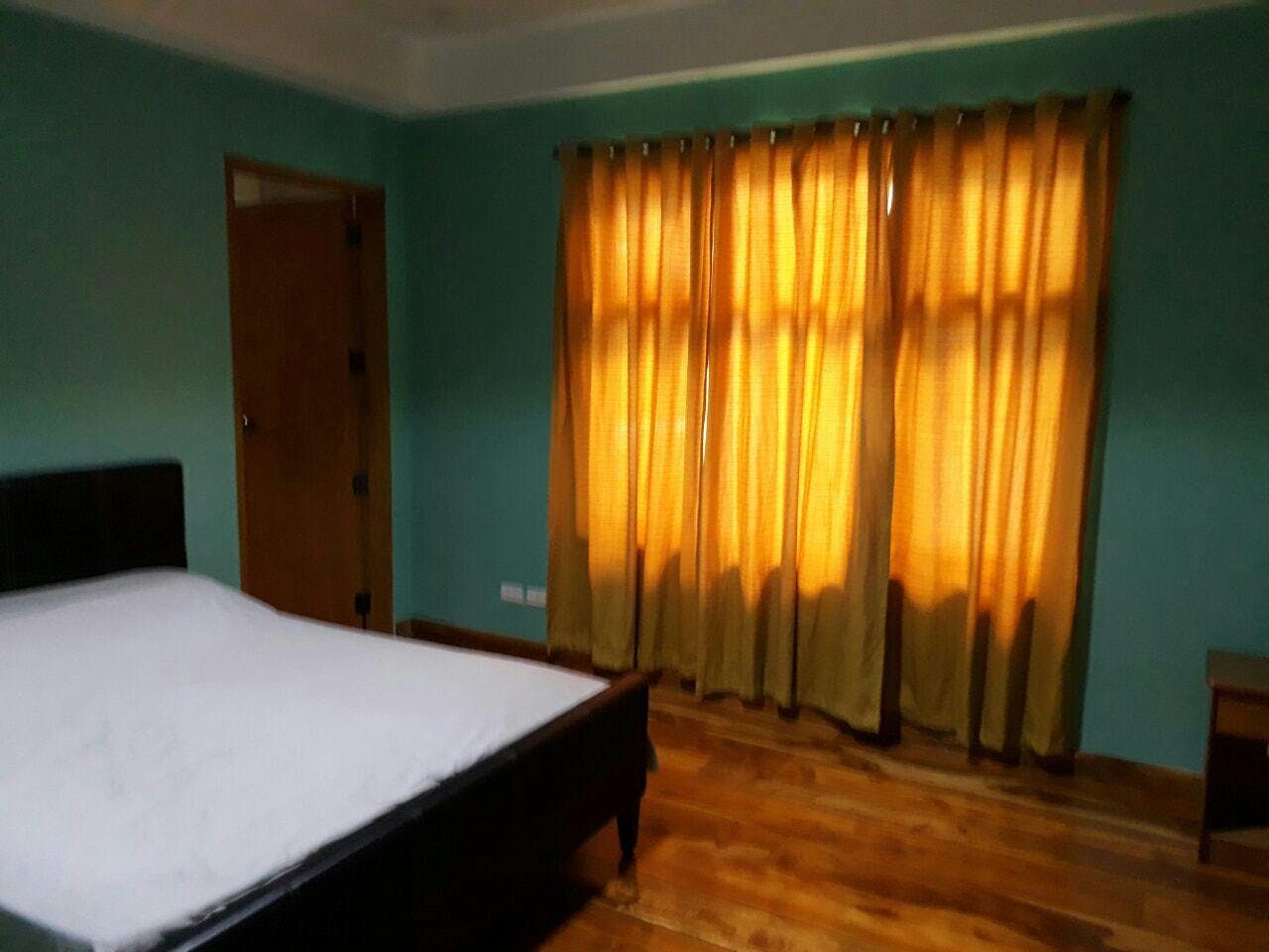 "3BR House for Rent in San Lorenzo Village, Makati"06