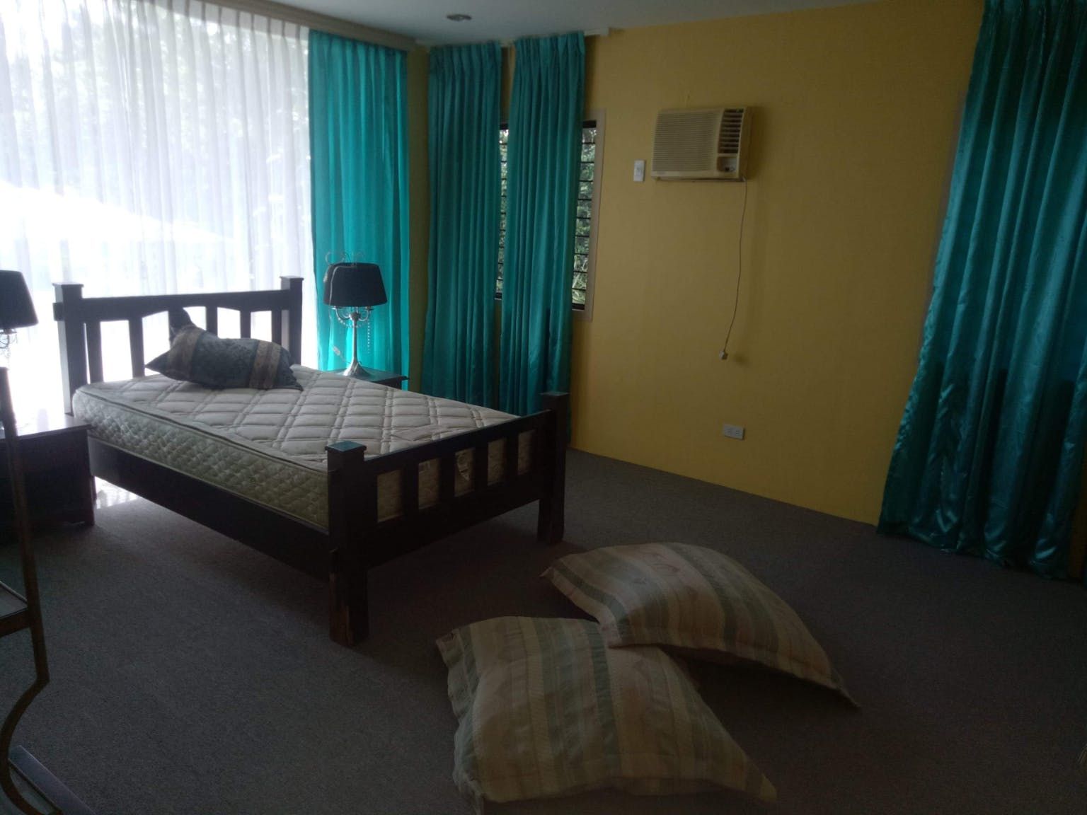 "5BR House for Rent in Alta Vista, Quezon City"06