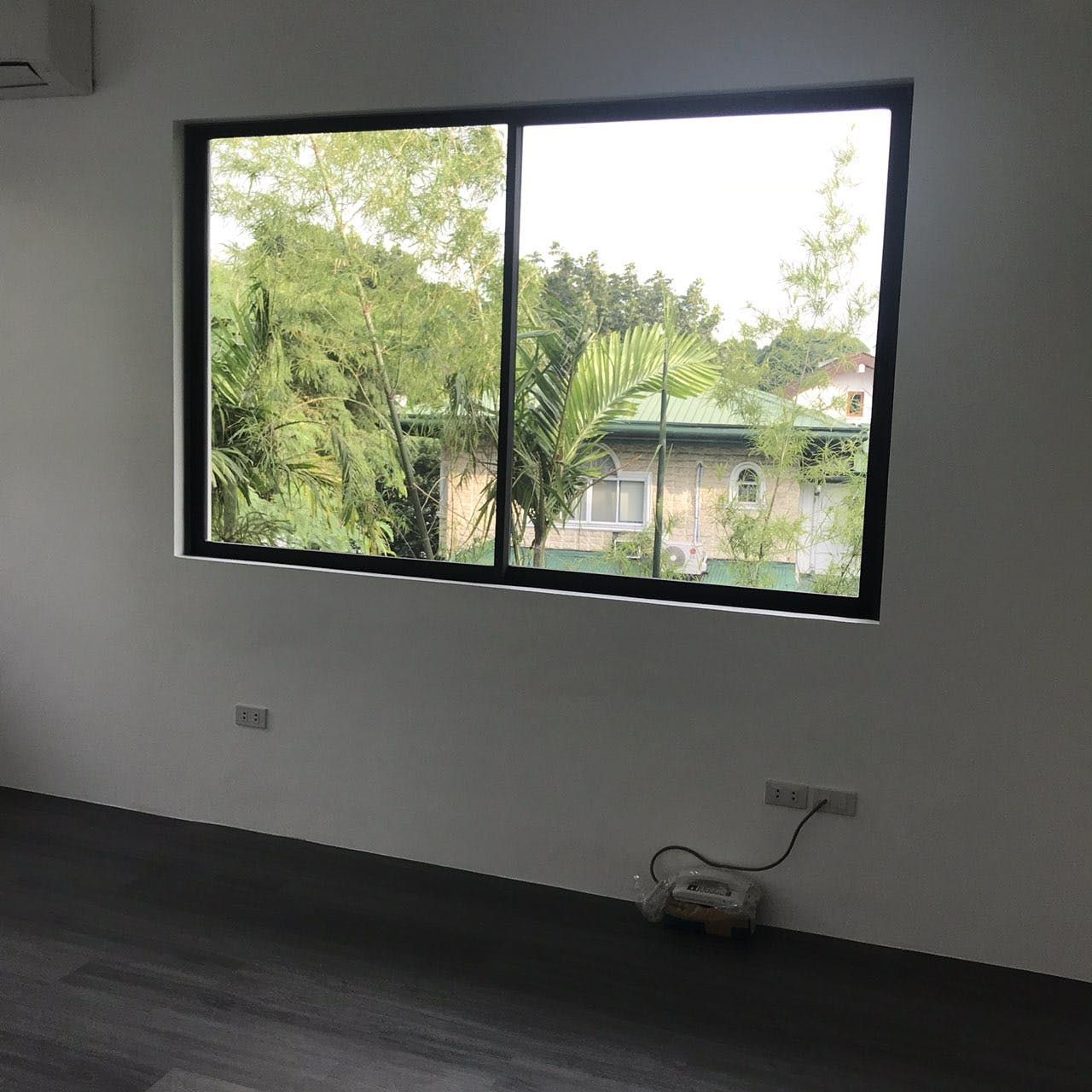"4BR House for Rent in San Lorenzo Village, Makati"08
