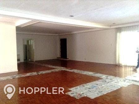 "4BR House for Rent in Dasmari?as Village, Makati"04