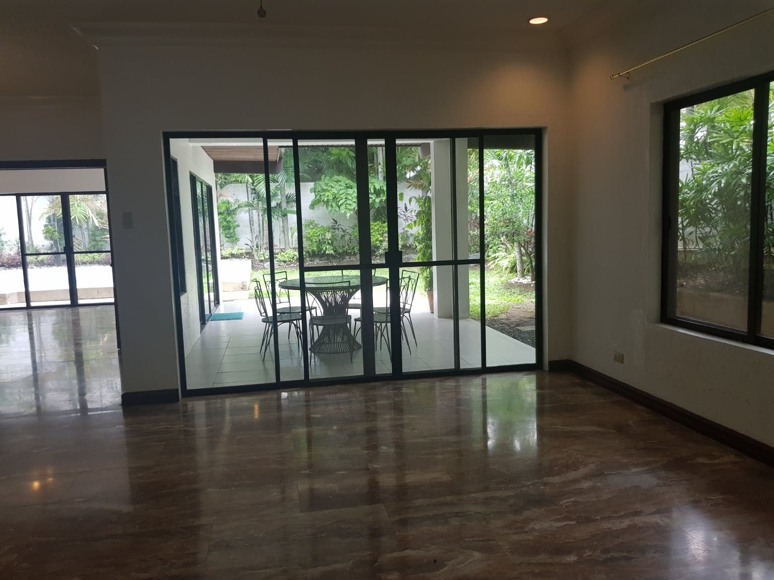 "3BR House for Rent in Ayala Alabang Village, Muntinlupa"09
