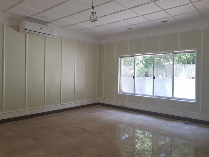 "4BR House for Rent in Dasmari?as Village, Makati"01