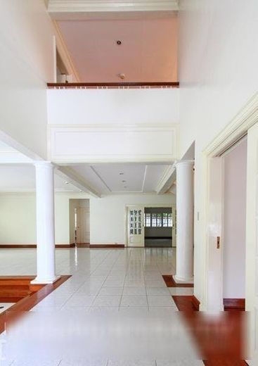"5BR House for Rent in Dasmari?as Village, Makati"01