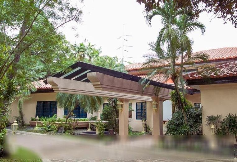 "5BR House for Rent in Forbes Park, Makati"01