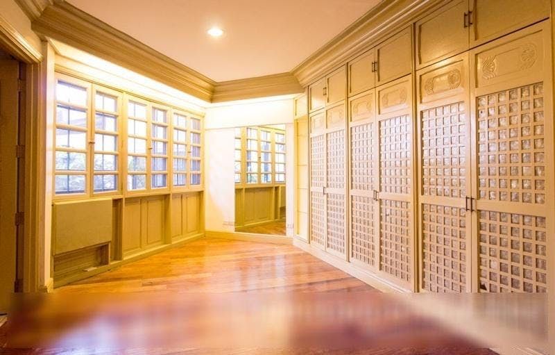 "5BR House for Rent in Forbes Park, Makati"10