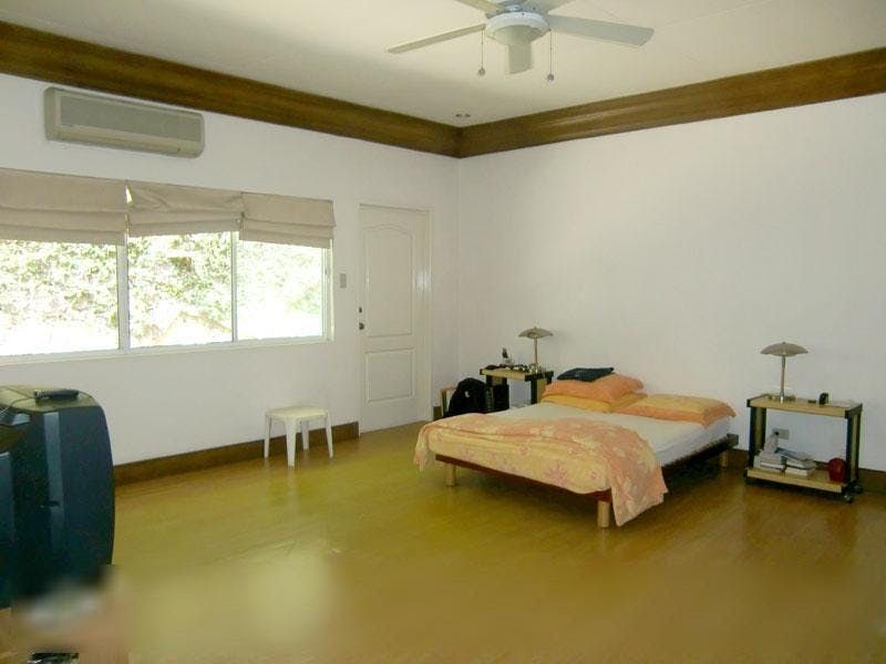 "4BR House for Rent in Forbes Park, Makati"10