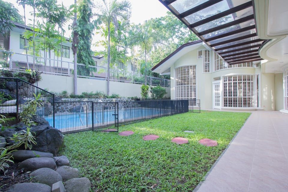 "4BR House for Rent in Ayala Alabang Village, Muntinlupa"10