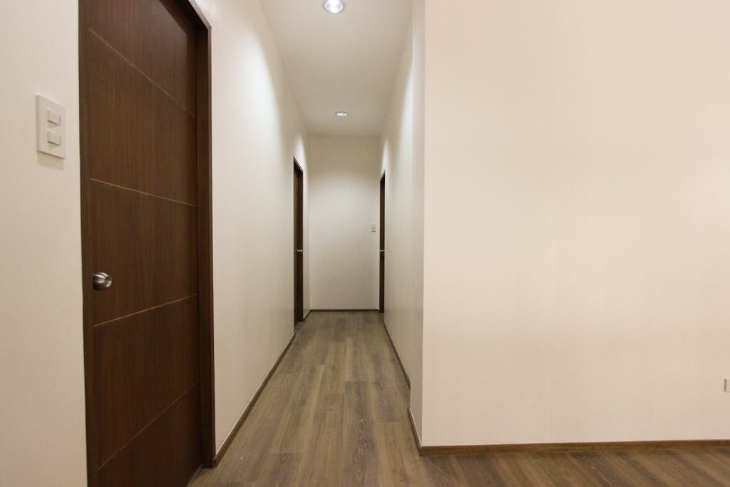 "4BR Townhouse for Rent in ,"07