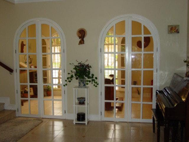 "4BR House for Rent in La Vista, Quezon City"08