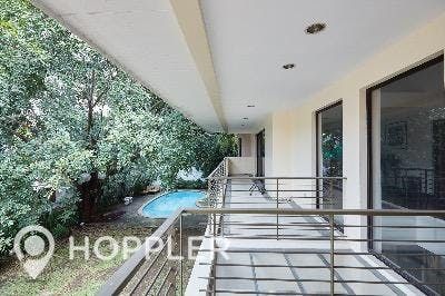 "4BR House for Rent in Dasmari?as Village, Makati"04