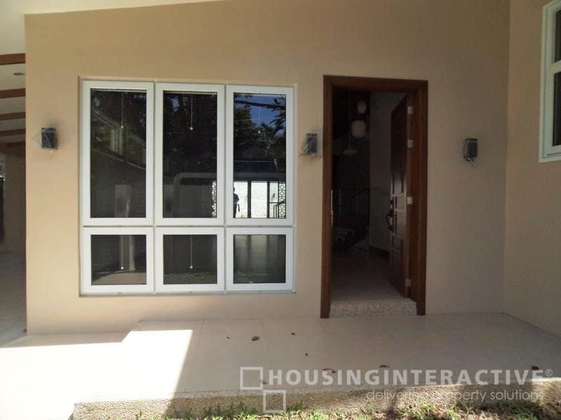 "3BR House for Rent in San Lorenzo Village, Makati"08