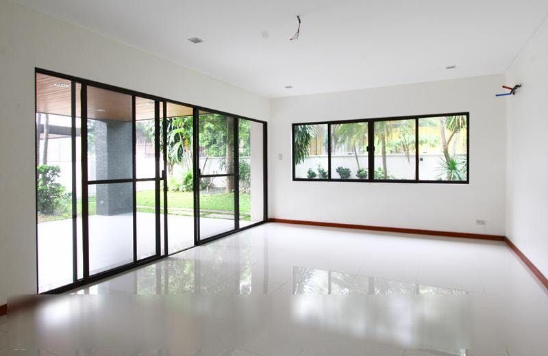"4BR House for Rent in Magallanes, Makati"10