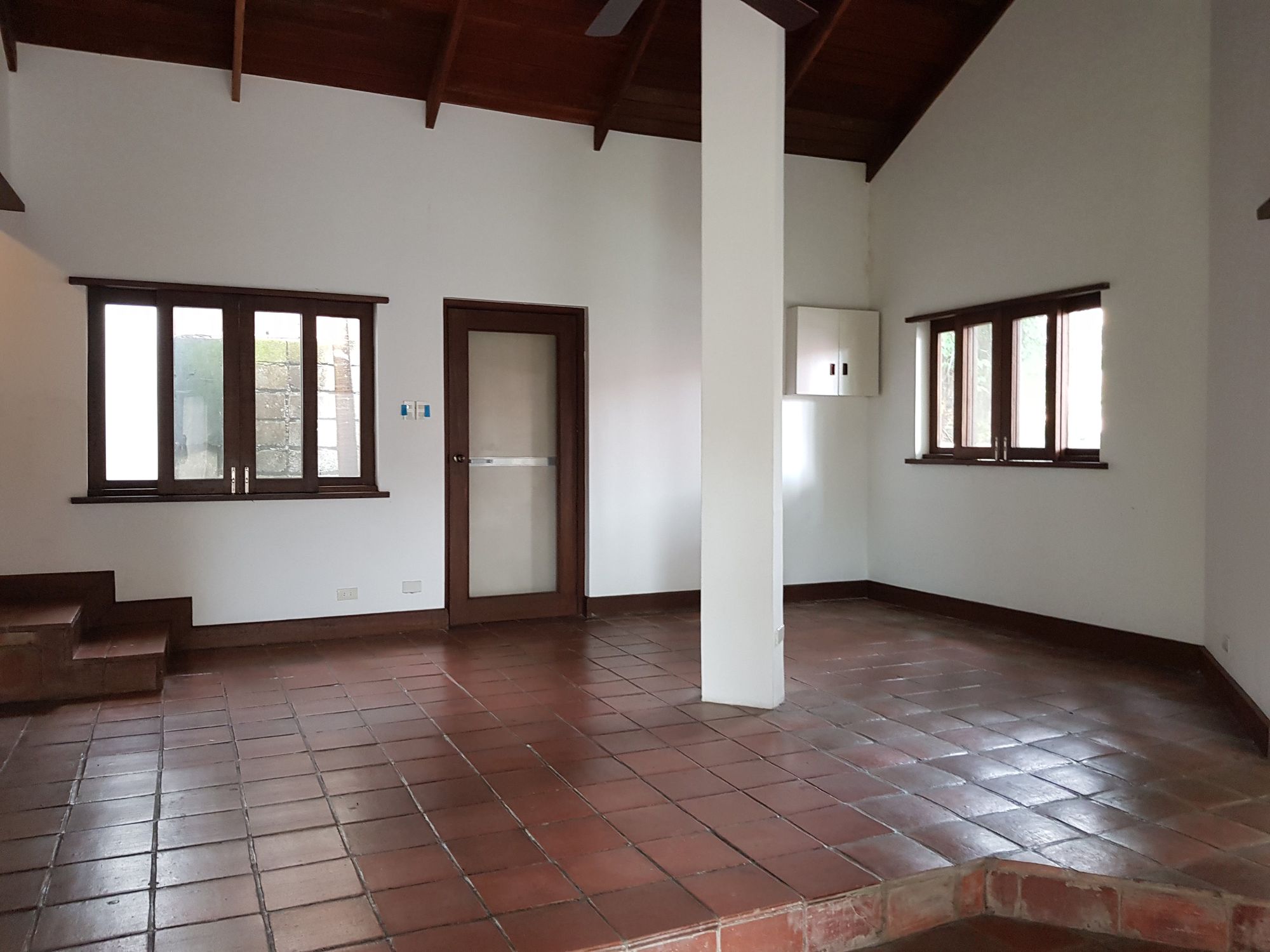 "3BR House for Rent in Tahanan Village, Para?aque"07