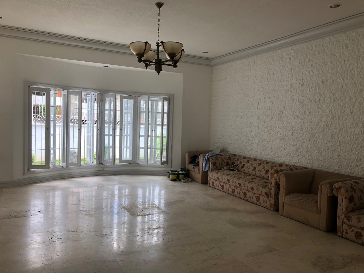 "5BR House for Rent in Greenhills East, Mandaluyong"04