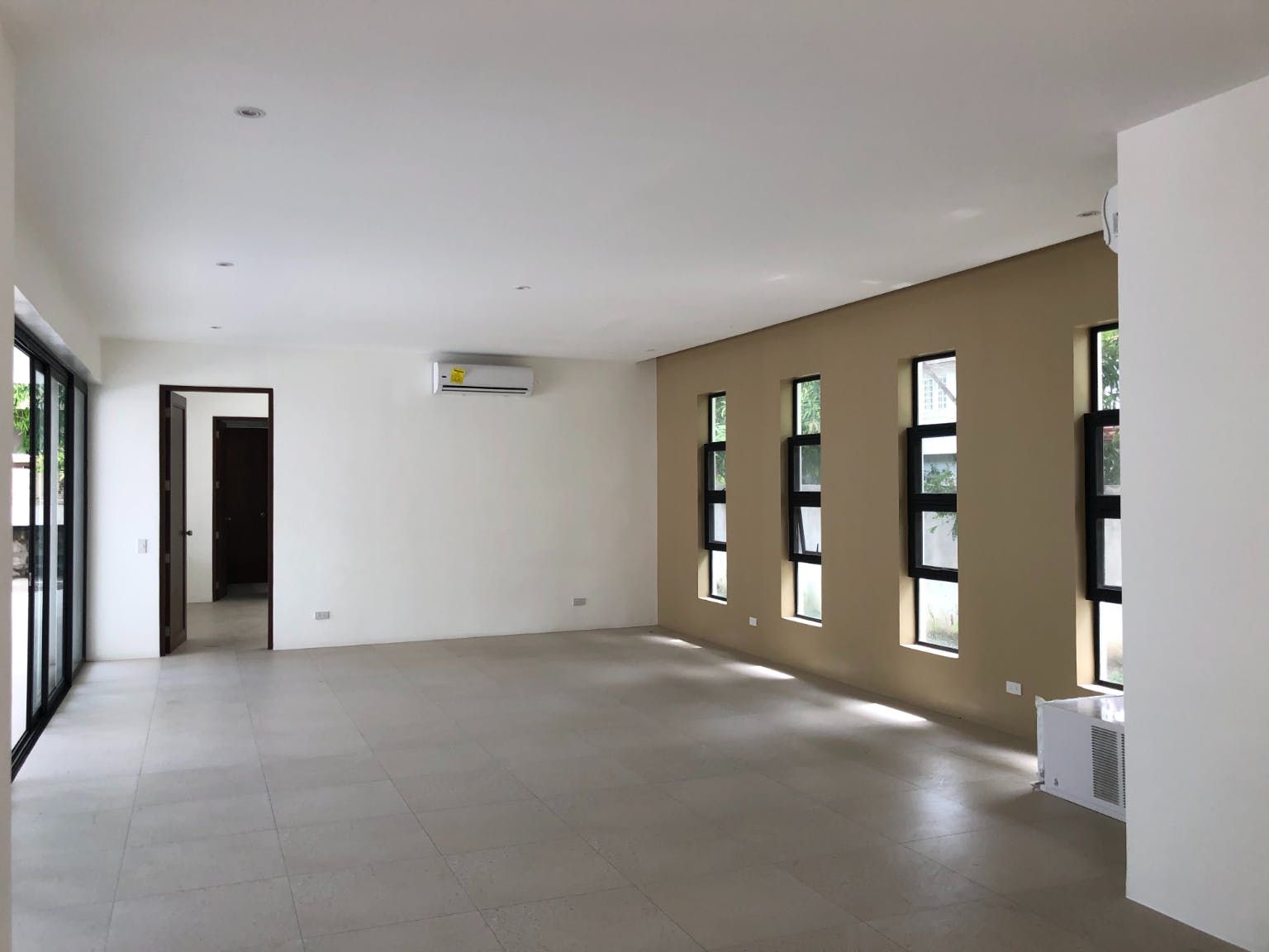 "4BR House for Rent in Ayala Alabang Village, Muntinlupa"04