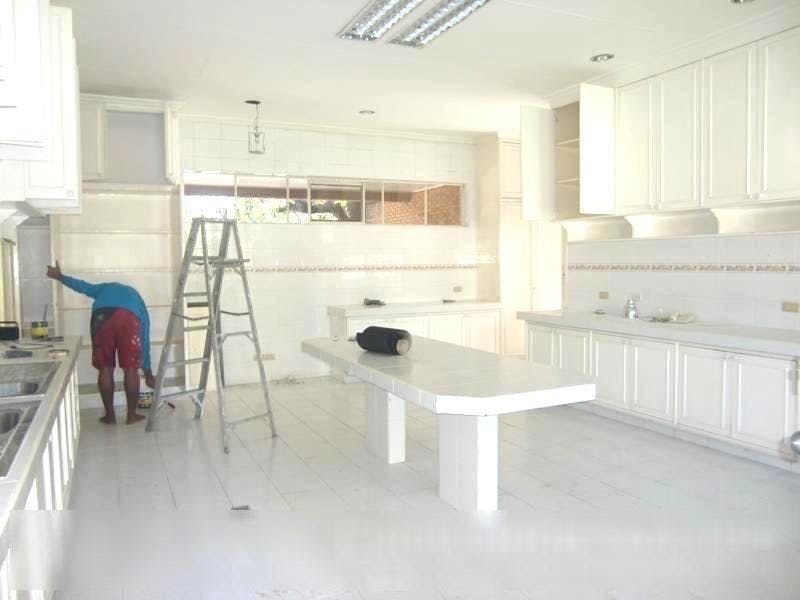"5BR House for Rent in Dasmari?as Village, Makati"06