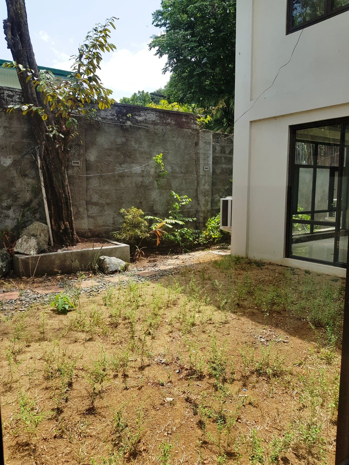 "4BR House for Rent in San Lorenzo Village, Makati"07