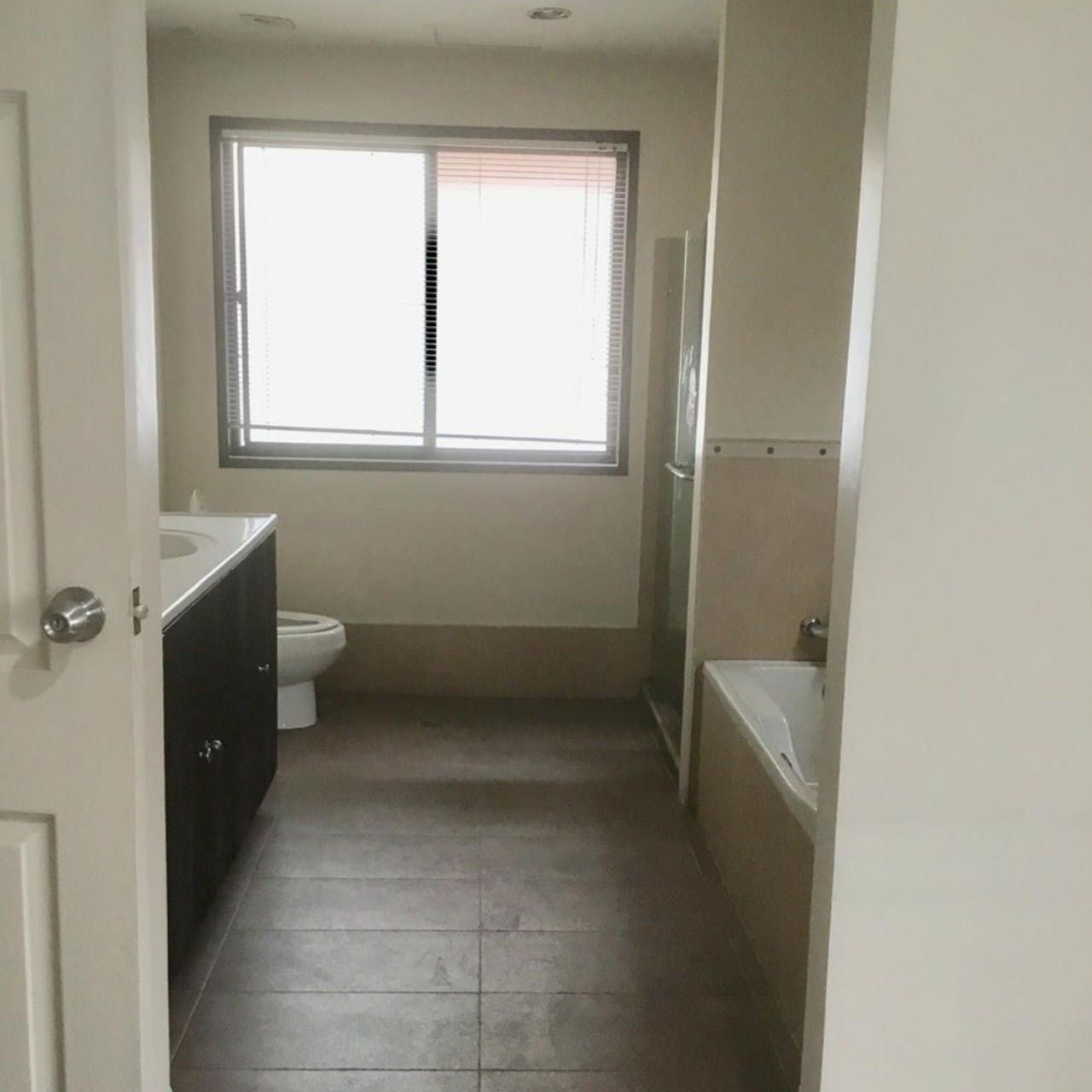 "3BR Townhouse for Rent in The Enclave, Quezon City"04