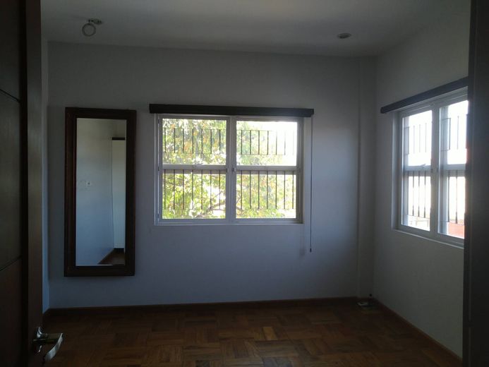 "4BR House for Rent in BF Resort Village, Las Pi?as"01