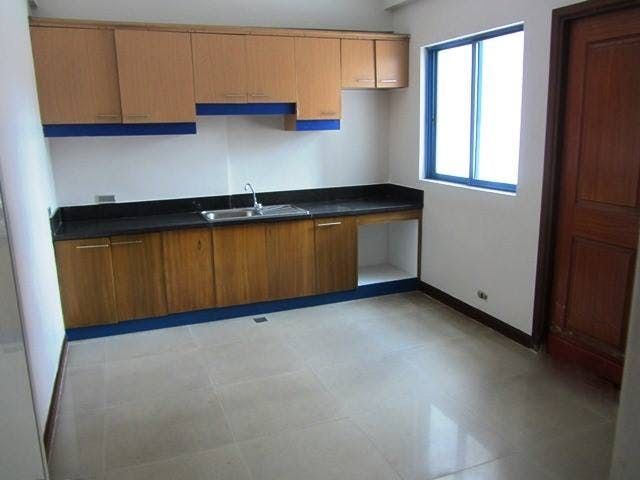 "4BR Townhouse for Rent in Valencia, Quezon City"04
