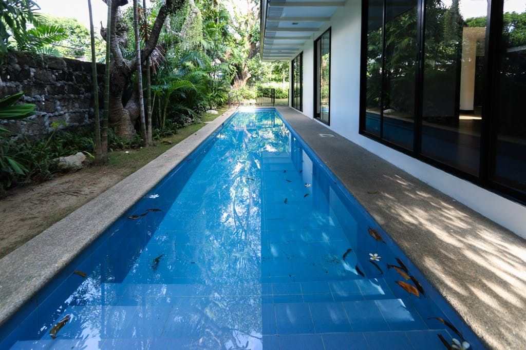 "5BR House for Rent in Dasmari?as Village, Makati"07
