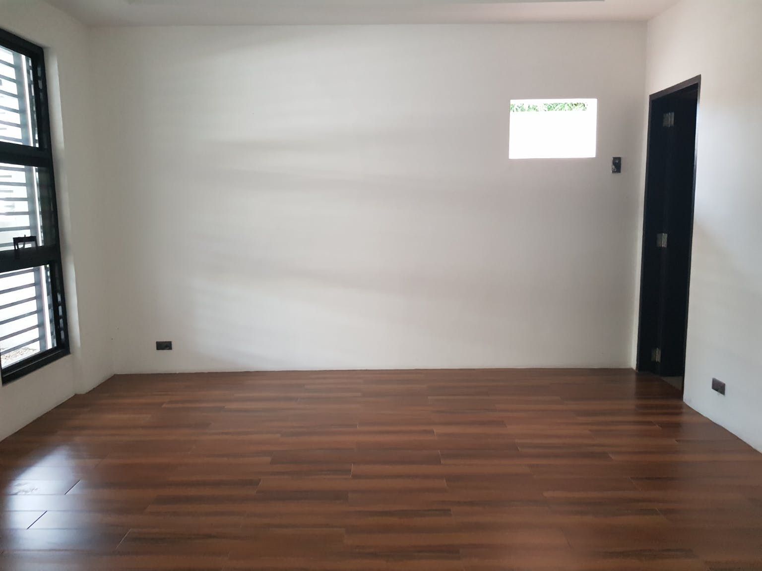 "4BR House for Rent in Merville, Para?aque"07