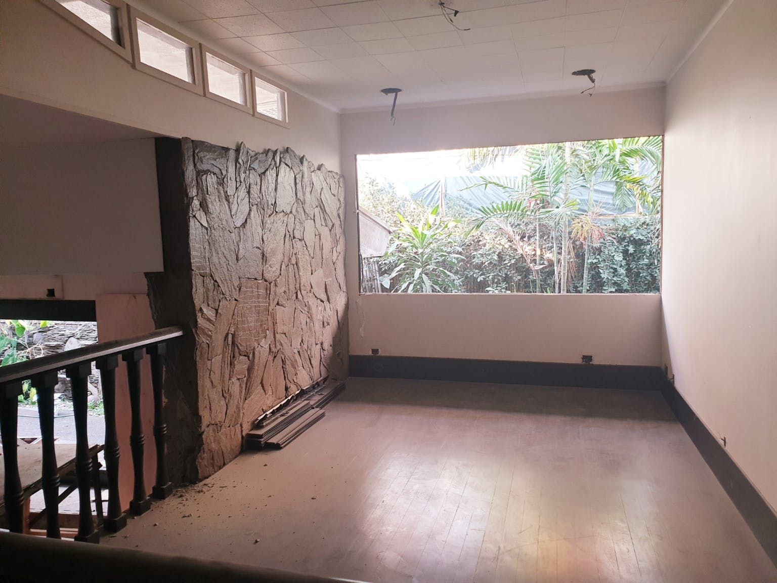 "5BR House for Rent in Dasmari?as Village, Makati"10
