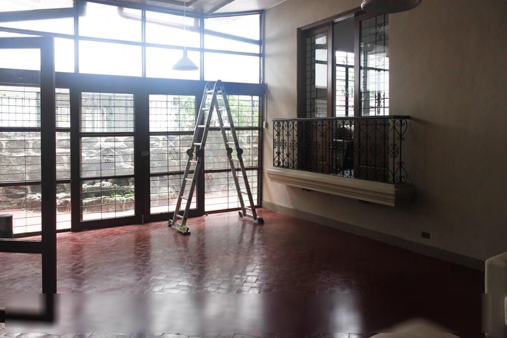 "3BR House for Rent in San Lorenzo Village, Makati"03