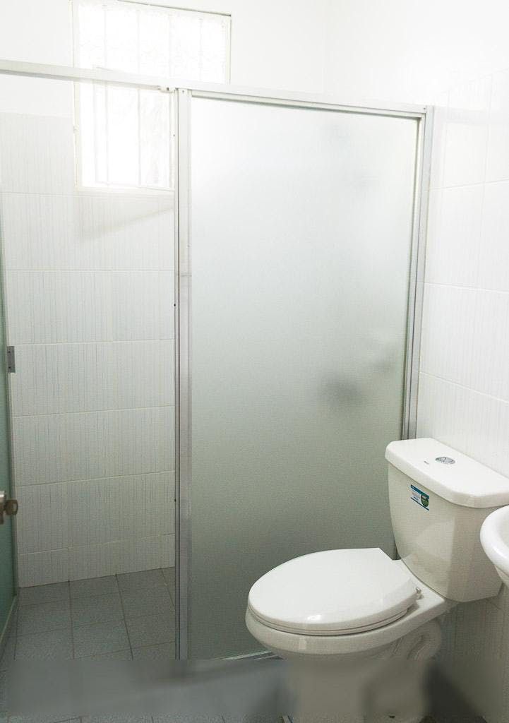 "5BR House for Rent in Urdaneta Village, Makati"08