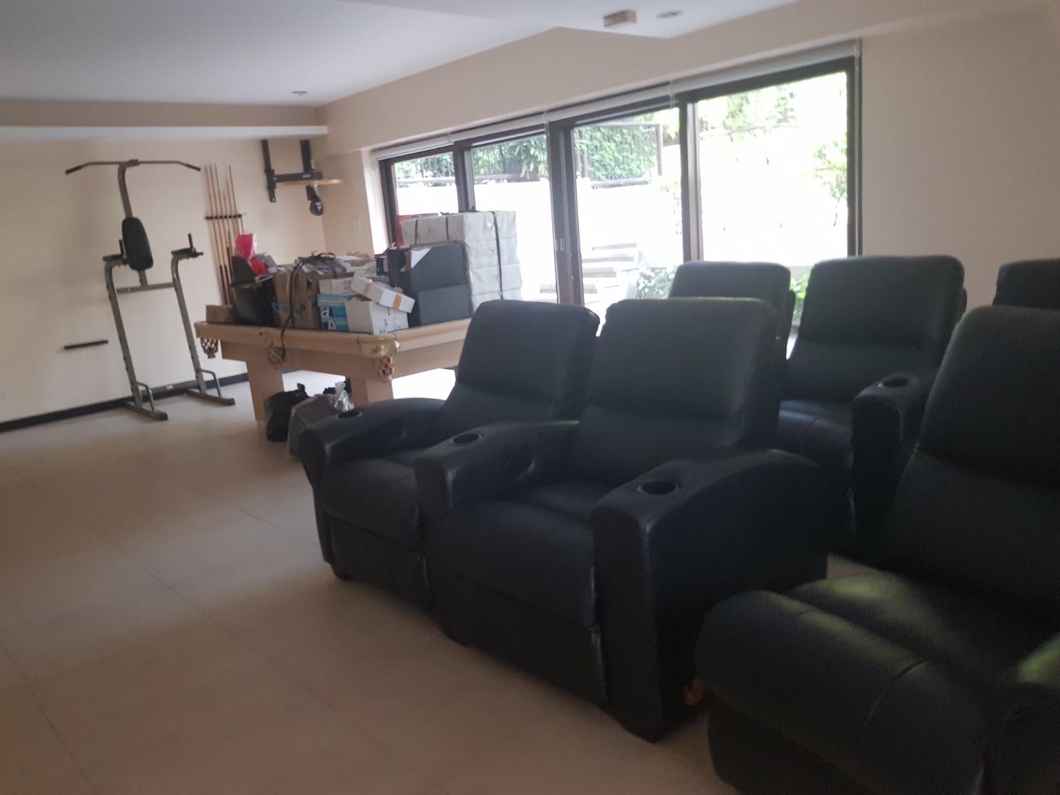 "4BR House for Rent in Dasmari?as Village, Makati"04