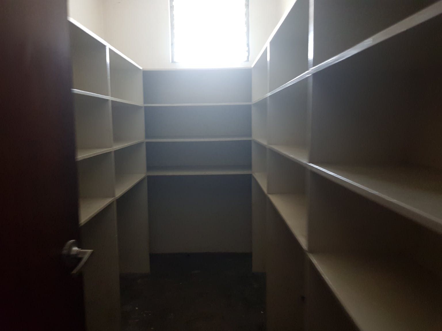 "4BR House for Rent in Dasmari?as Village, Makati"10