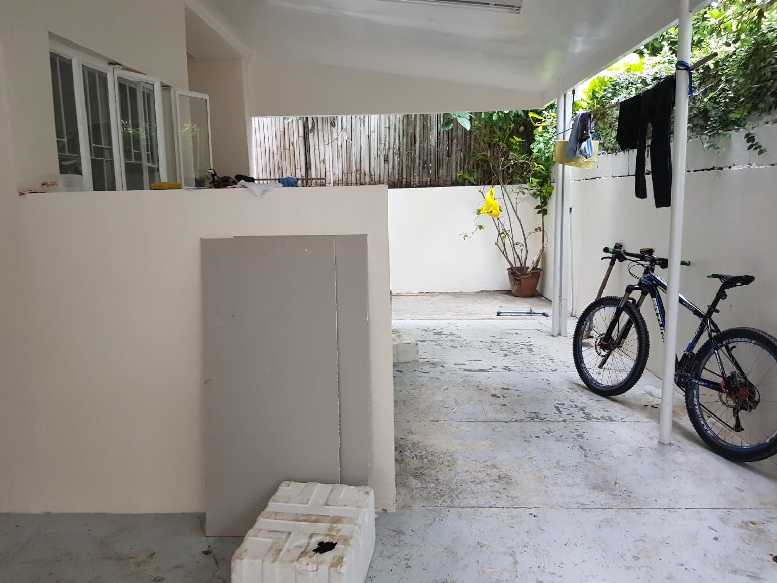 "4BR House for Rent in Dasmari?as Village, Makati"03