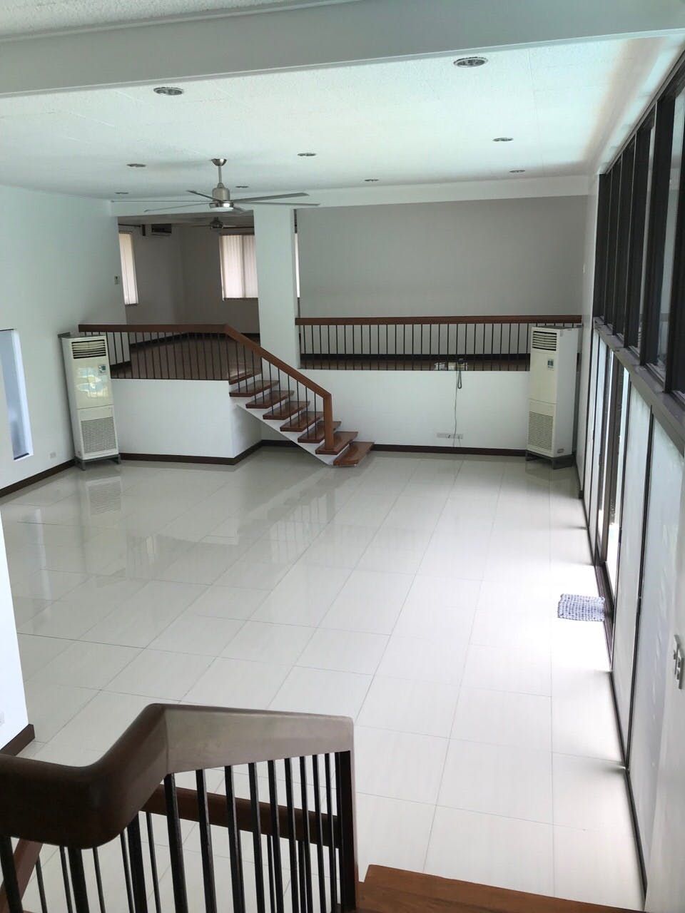 "5BR House for Rent in Dasmari?as Village, Makati"10