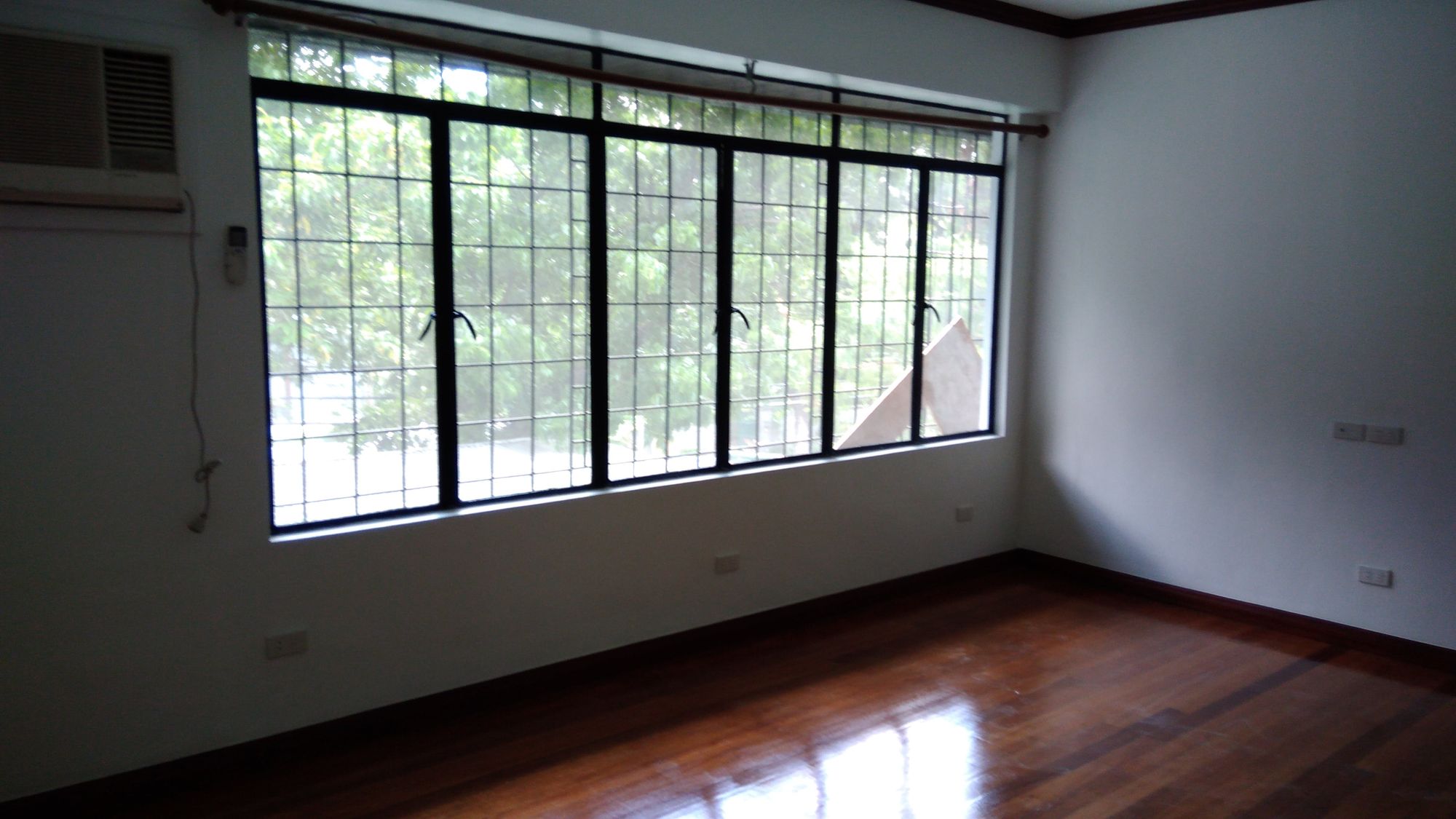 "3BR Townhouse for Rent in Ecology Village, Makati"09