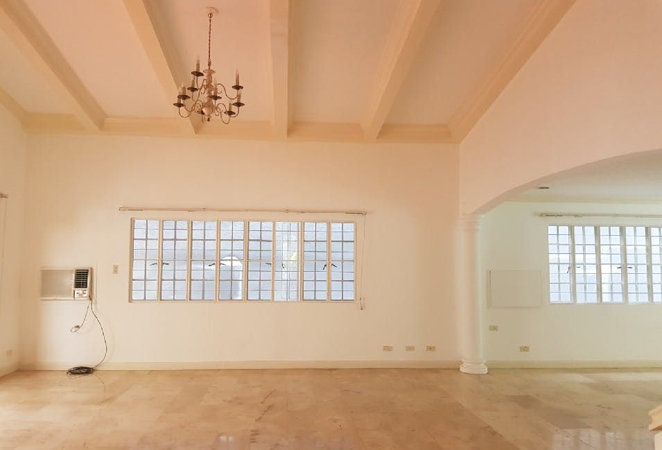 "3BR House for Rent in San Lorenzo Village, Makati"04