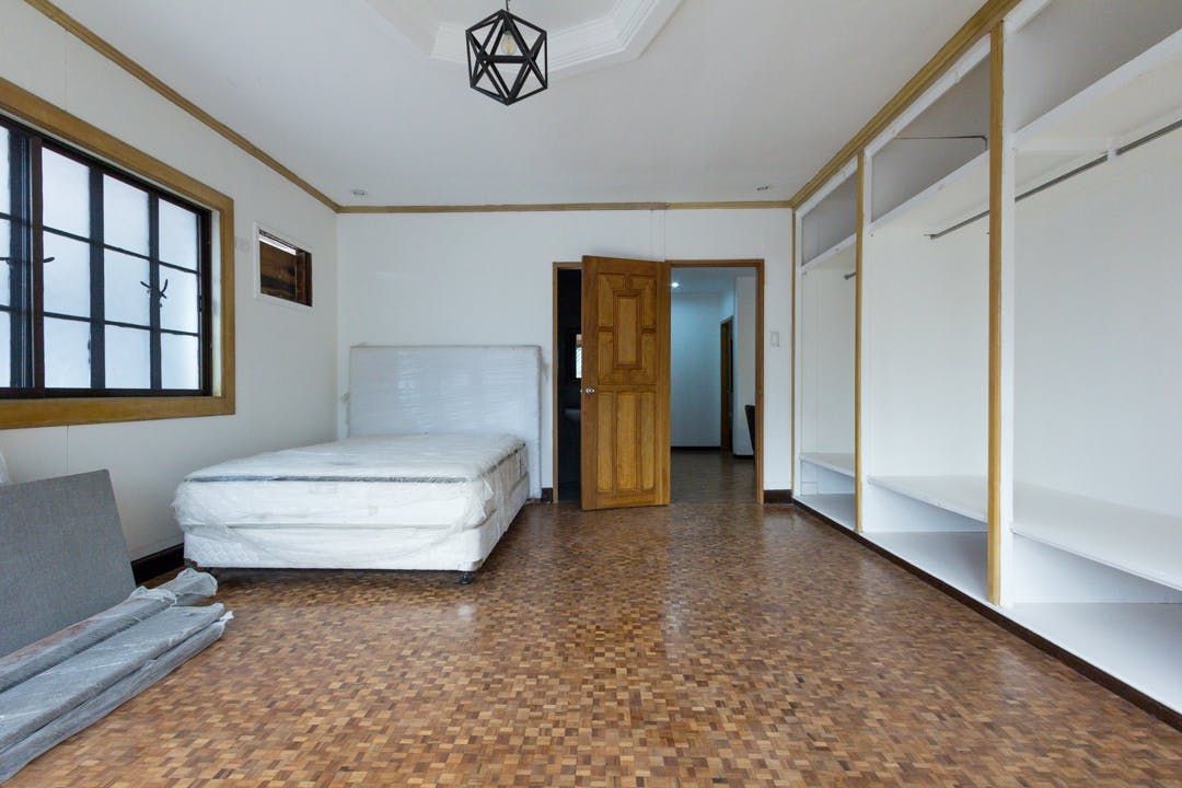 "4BR House for Rent in BF Homes, Para?aque"06