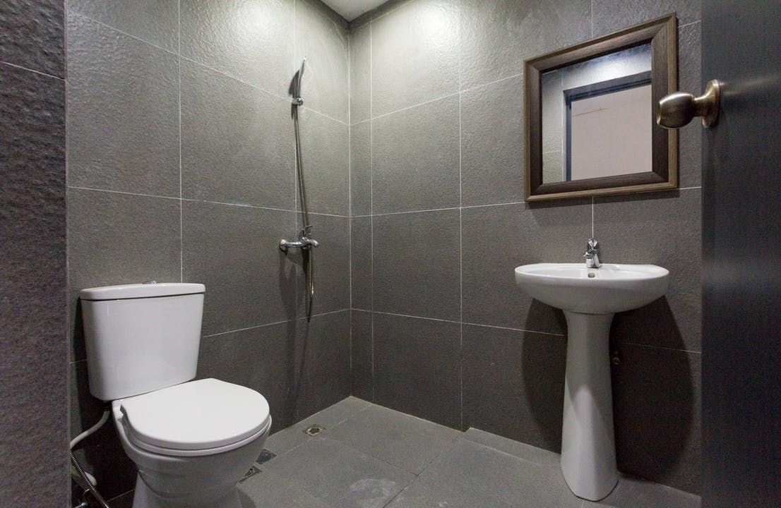 "4BR House for Rent in BF Homes, Para?aque"08