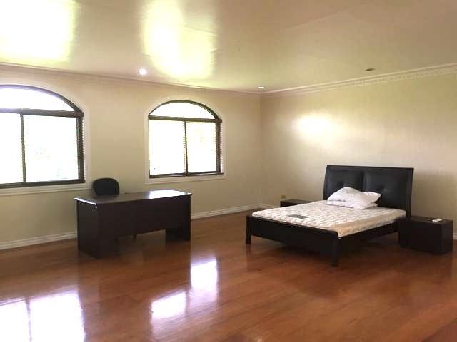"4BR House for Rent in Ayala Alabang Village, Muntinlupa"10