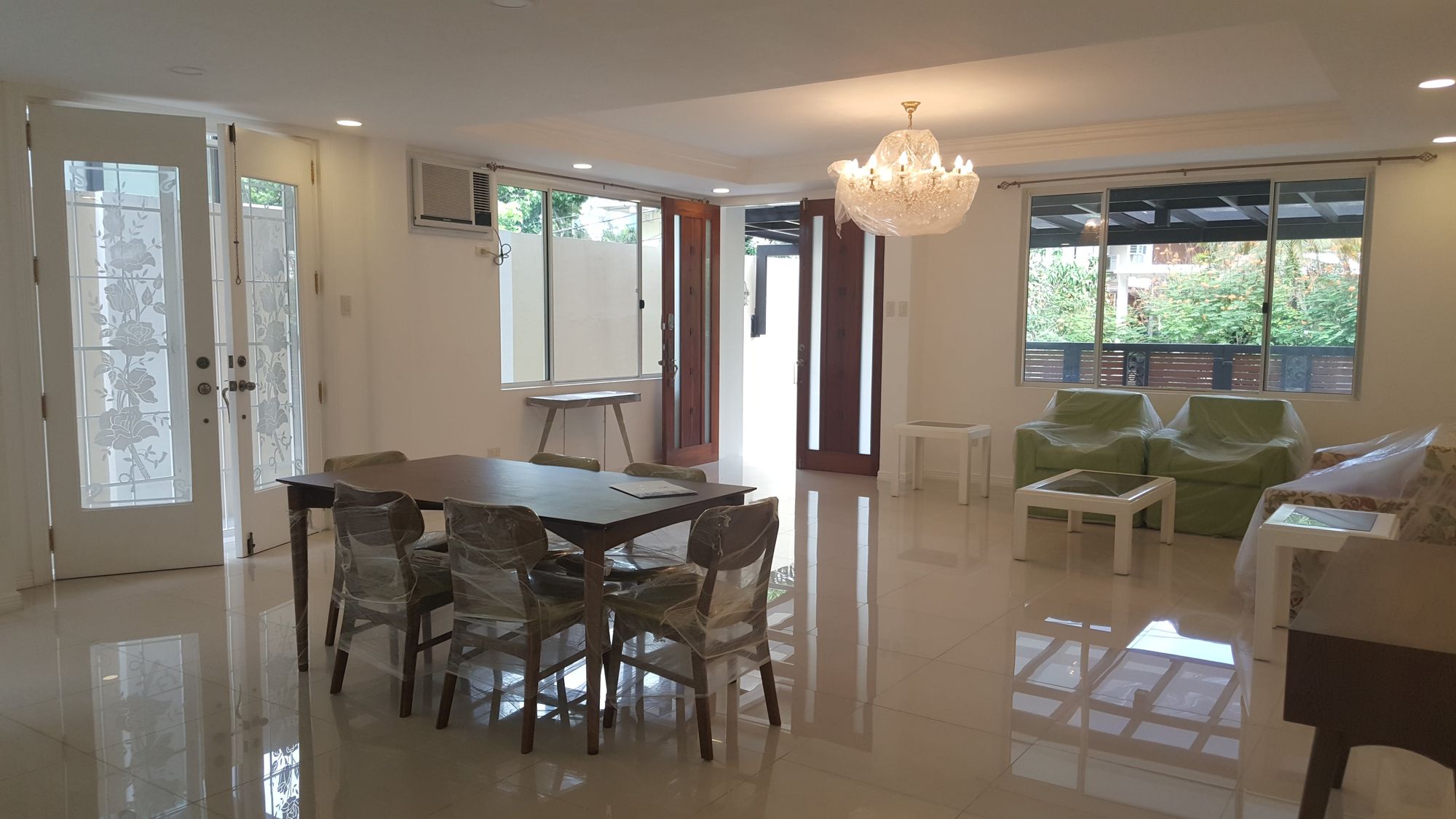 "5BR House for Rent in Bel-Air Village, Makati"05