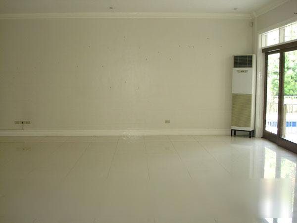 "3BR House for Rent in Dasmari?as Village, Makati"08