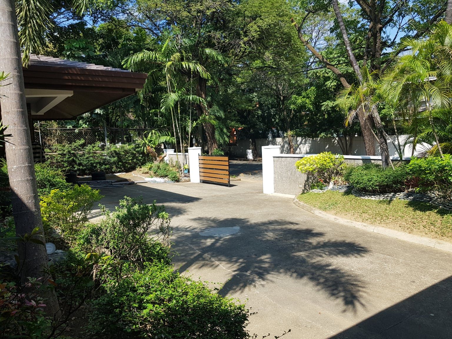 "10BR House for Rent in Dasmari?as, Cavite"03