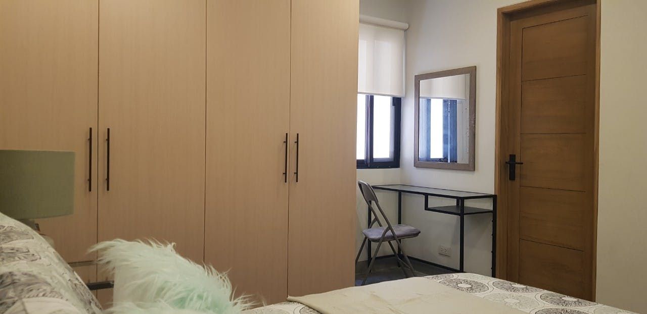 "3BR Townhouse for Rent in Kalayaan Avenue, South Cembo, Makati"10