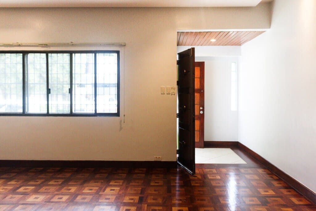 "4BR House for Rent in Bel-Air Village, Makati"10