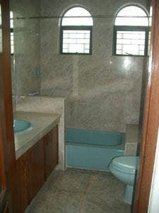 "4BR House for Rent in Dasmari?as Village, Makati"04