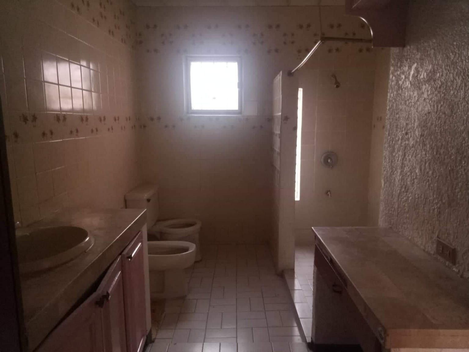 "4BR House for Rent in BF THAI, Las Pi?as"08