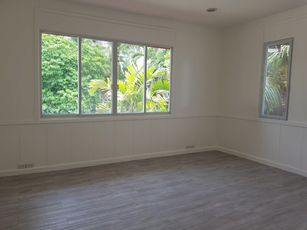 "4BR House for Rent in San Lorenzo Village, Makati"06