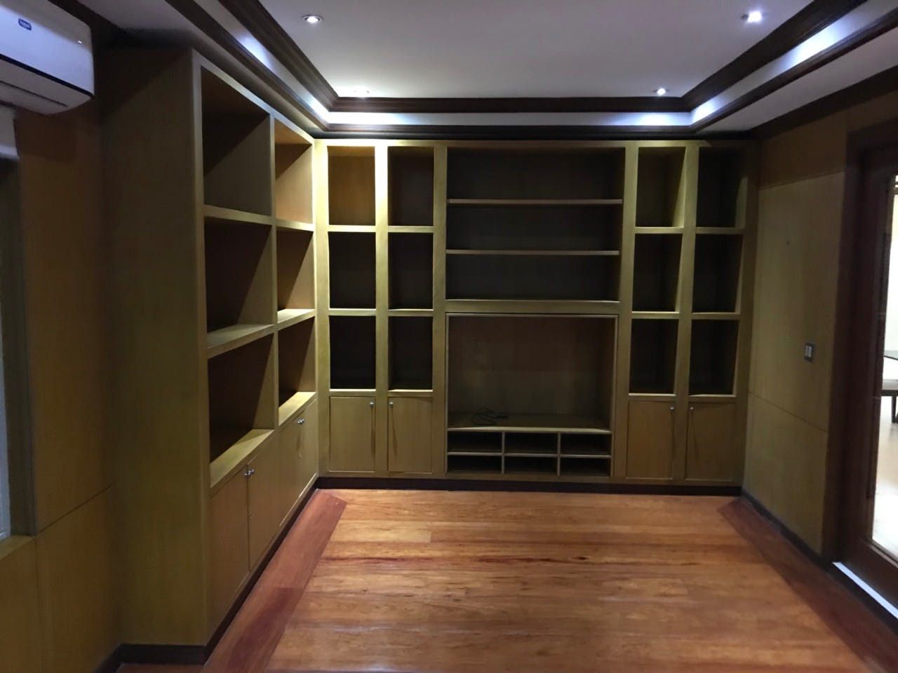 "4BR House for Rent in Bel-Air Village, Makati"08