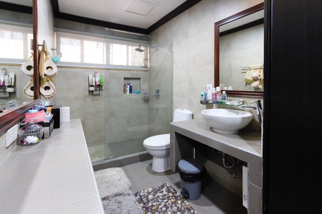 "5BR House for Rent in Acropolis, Quezon City"06